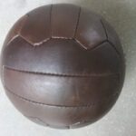 fnine balon de futbol vintage piel envejecida 1