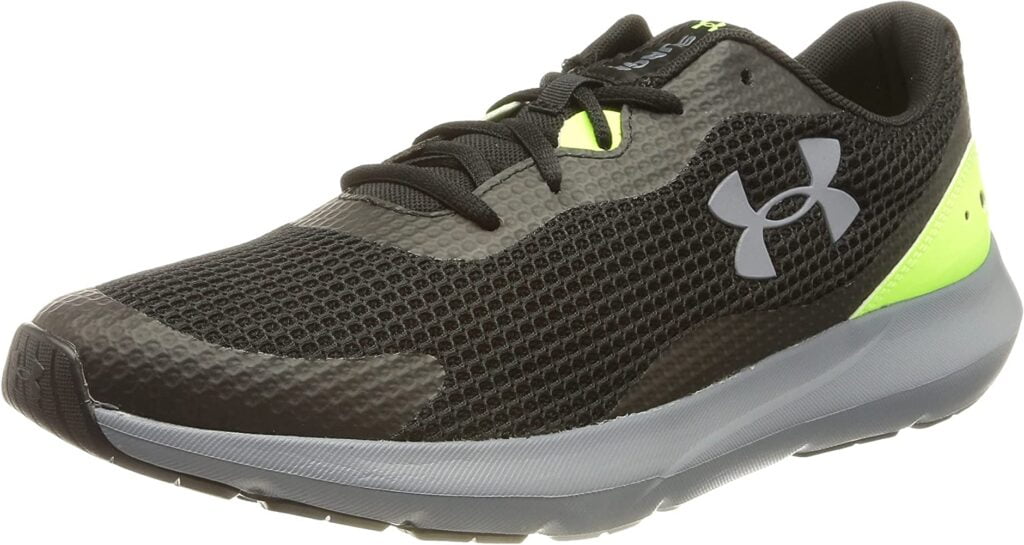 ua surge 3 zapatos para correr hombre