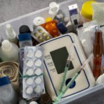 elementos esenciales en bolso futbolista